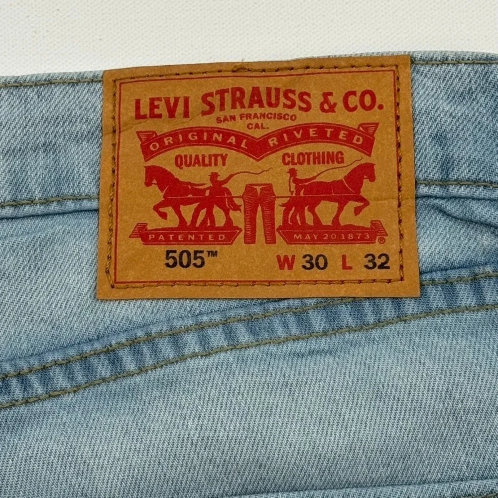 Levi's 505‎ Straight Leg Jeans Mens 30x32 Light Denim NWT Reclaimed Sustainable